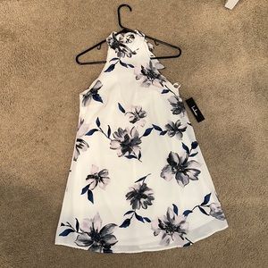 Brand new with tags! Lulus XS white floral dress